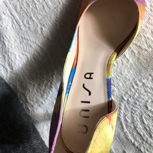 UNISA Floral Pattern Open Toe Pumps - Silk - Picture 4 of 6